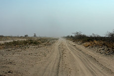 Zufahrt zur Nxai Pan